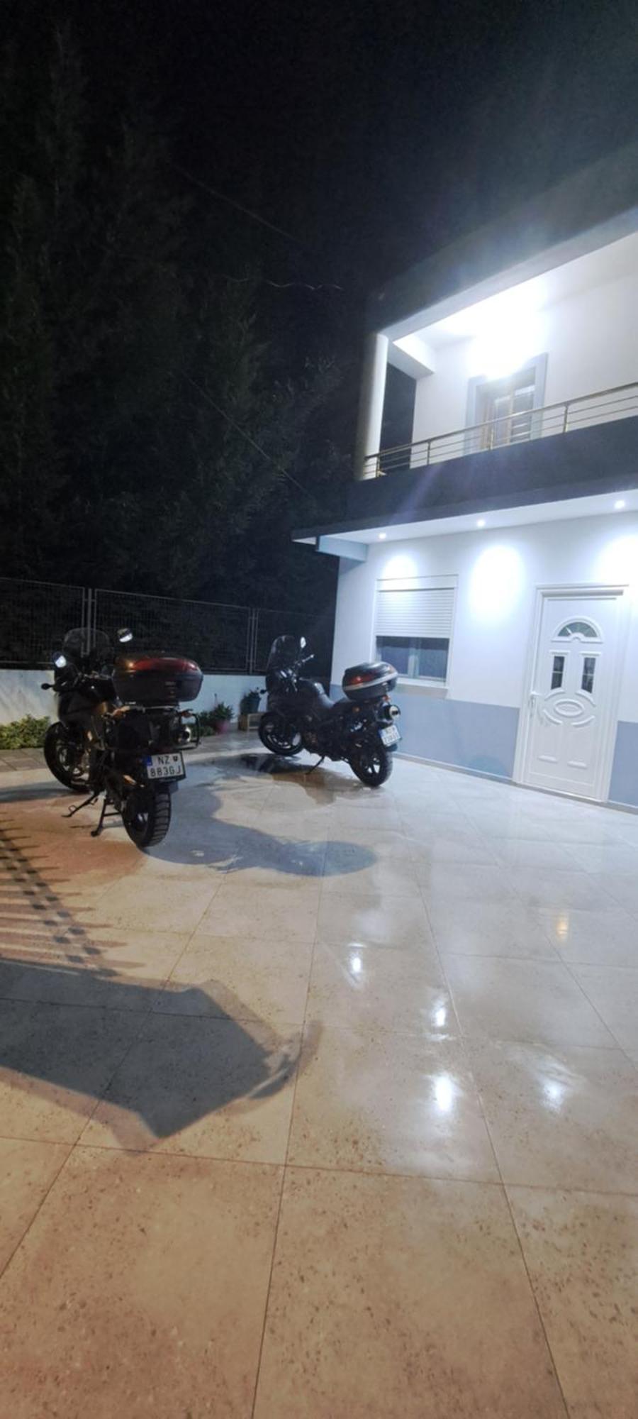 Villa Likaj Berat Luaran gambar