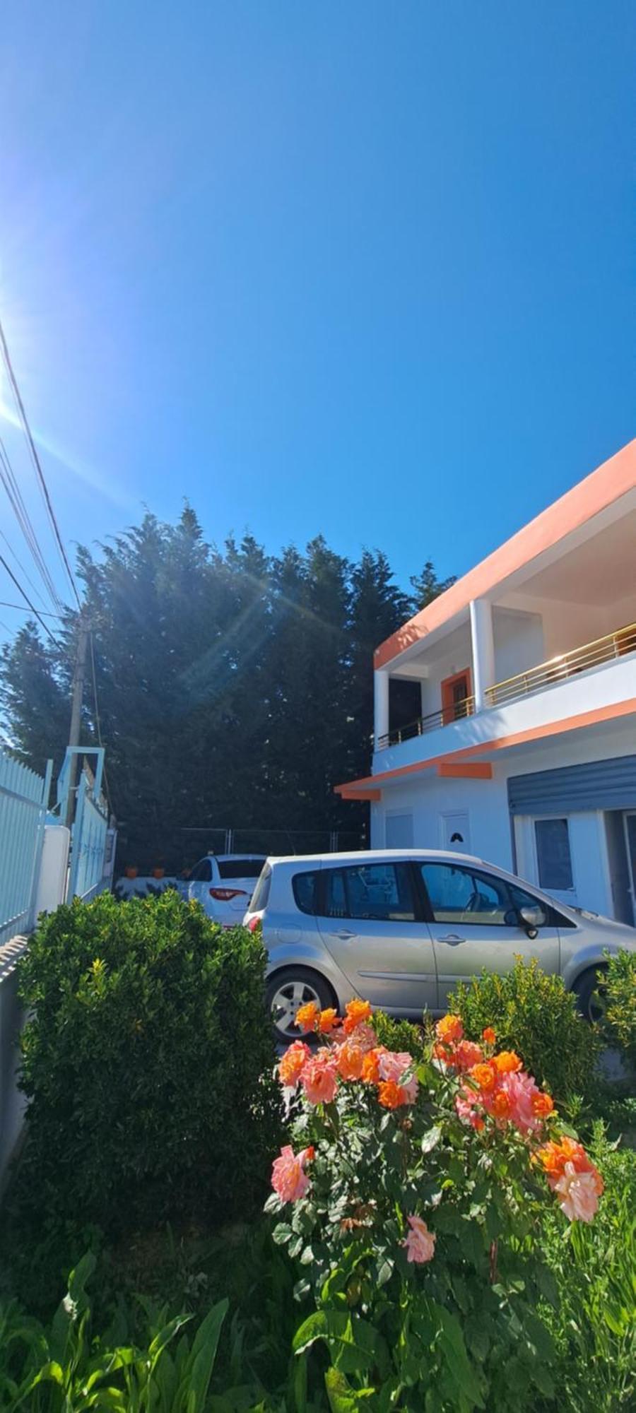 Villa Likaj Berat Luaran gambar